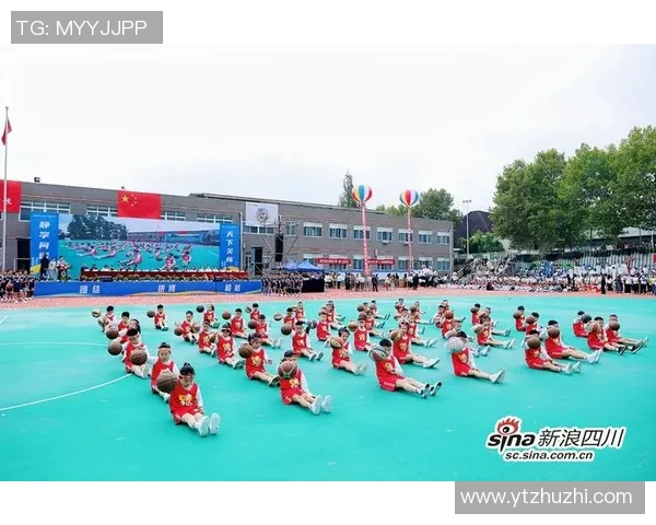 足球明星与气球的趣味挑战视频精彩瞬间大揭秘